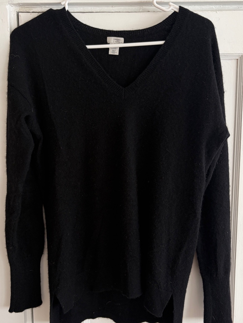 Black CashmereV-Neck Women's Sweater - Nordstrom Halogen brand